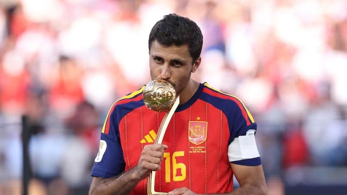 Madrid Bersiap Layangkan Tawaran ke Man City untuk Rodri