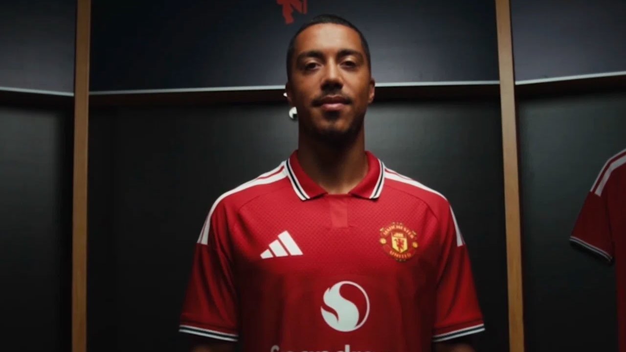 Manchester United Tuai Pujian usai Rekrut Youri Tielemans, Senne Lammens Juga Diyakini Bersinar
